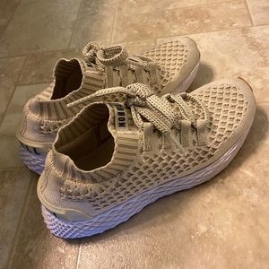 NoBull off white  Knit Runner (Women’s) size 6.5